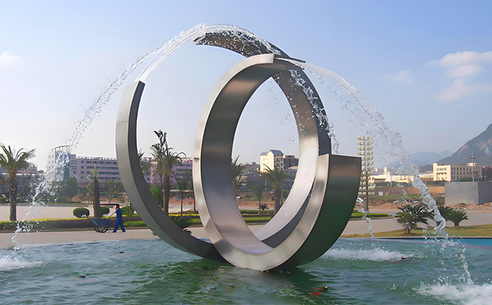 靈動水韻，不銹鋼噴泉雕塑的夢幻交響